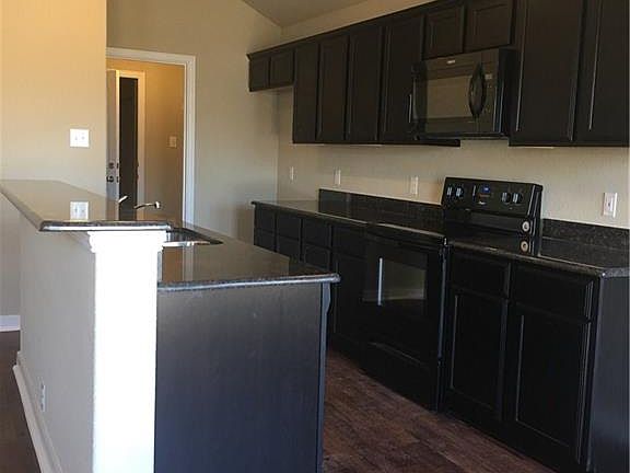 3rd image of 3524 Aruba Ln