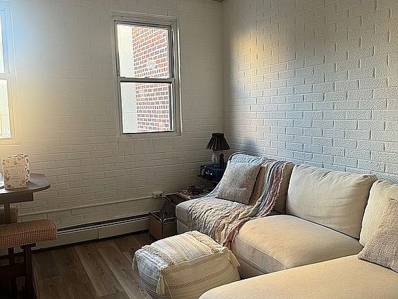 3rd image of 904 S 8th St