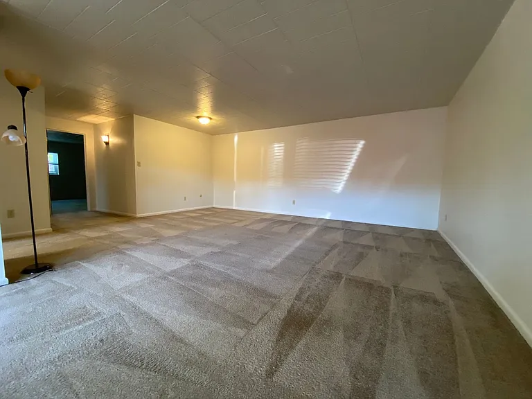 360 Maryland Ave — Photo 97