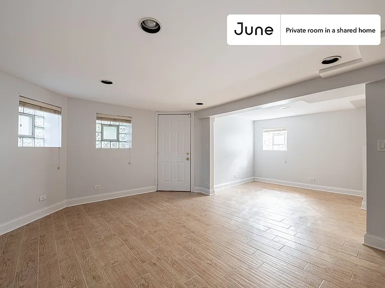 3020 N Sawyer Ave #C — Photo 18