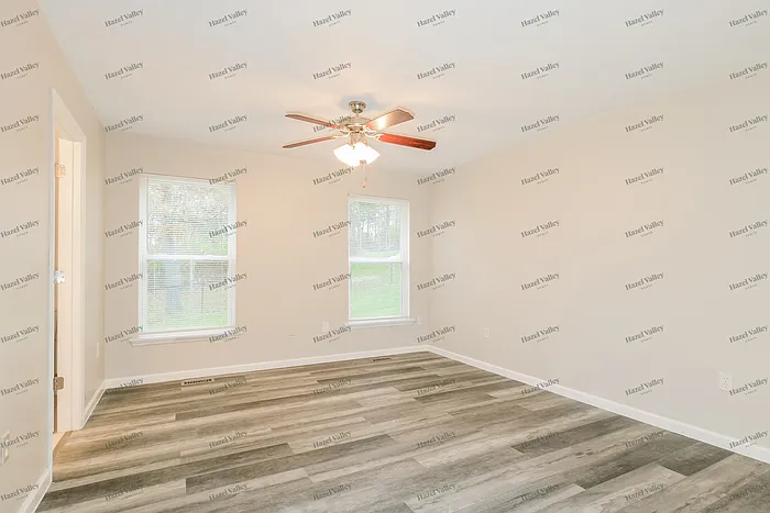 106 Silica Dr — Photo 8