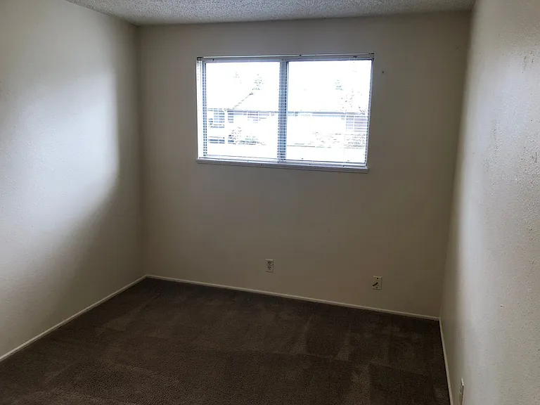 3482 & 3492 Parish St — Photo 16