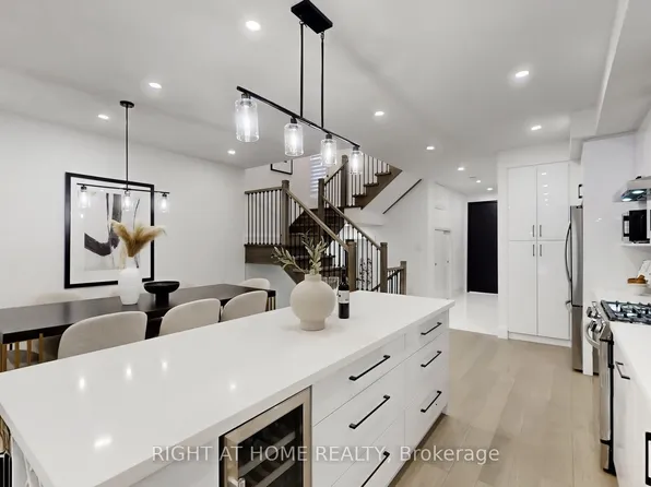 6 Park St, Toronto, ON M1N 2N1