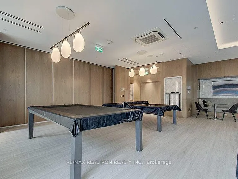 575 Bloor St E #2208 — Photo 32