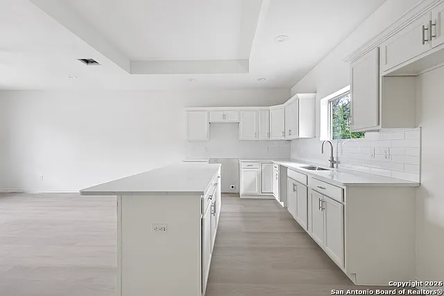 223 Florencia Ave — Photo 5
