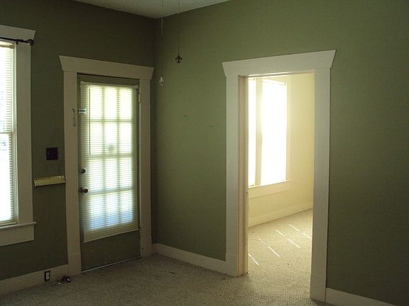 Living Room to Entry