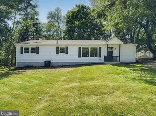 82 N Penn St, Windsor, PA 17366