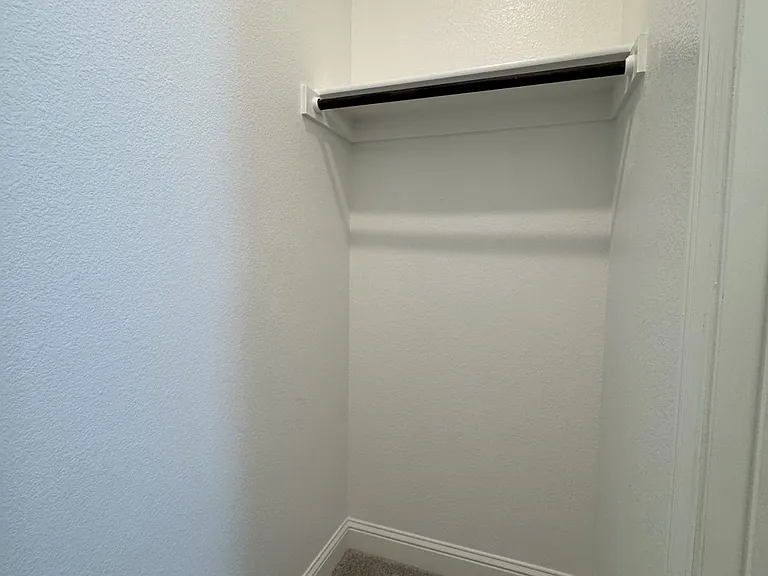 guest bedroom 1 closet