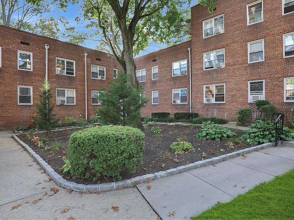 1st image of 1 Edwards St APT 1B