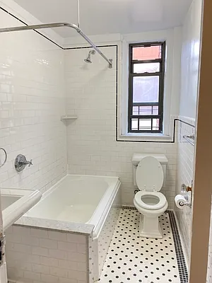 Rented by Bond New York | media 7