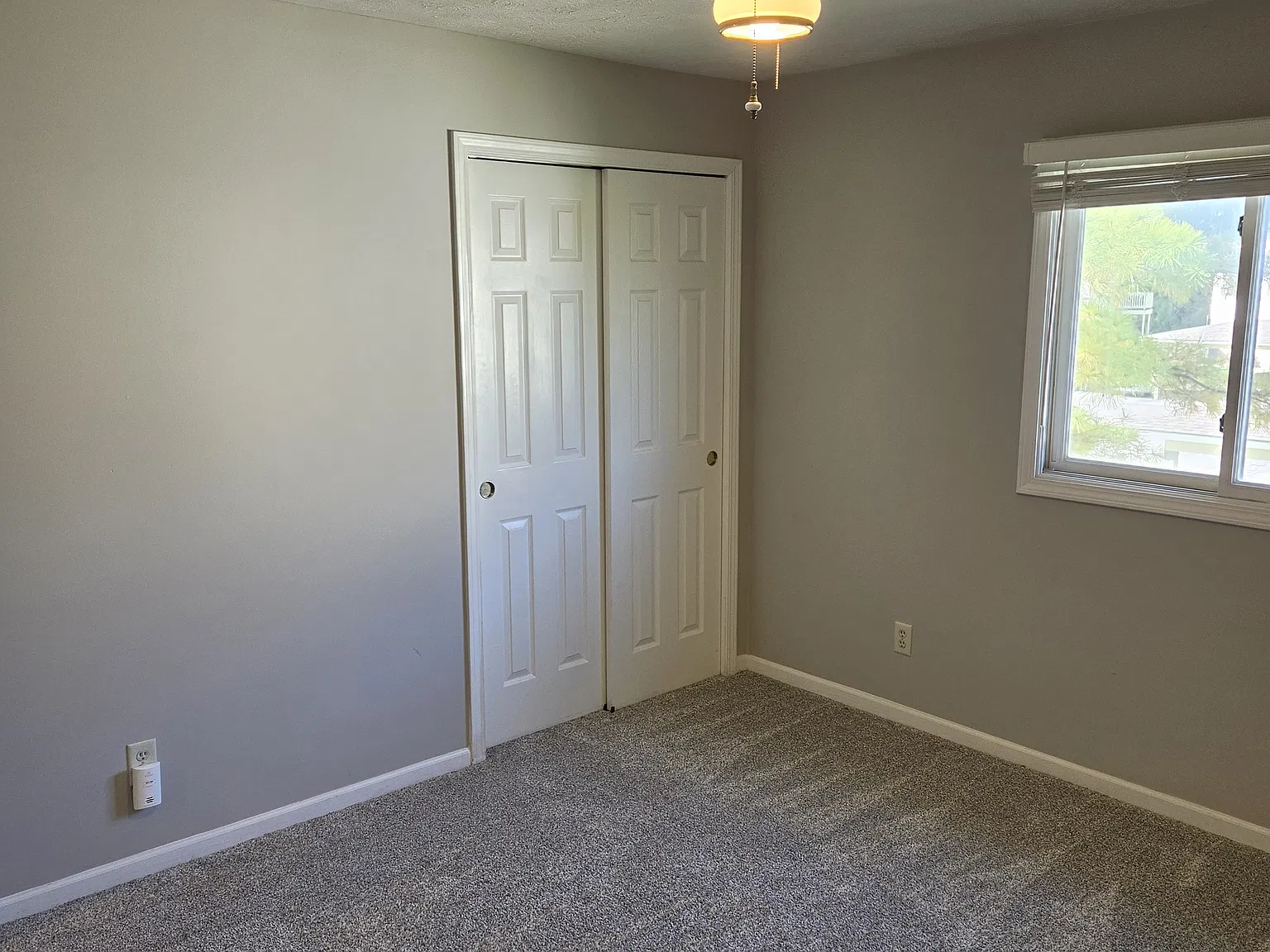 2 bed, 925 sqft, $1,200 — Photo 4