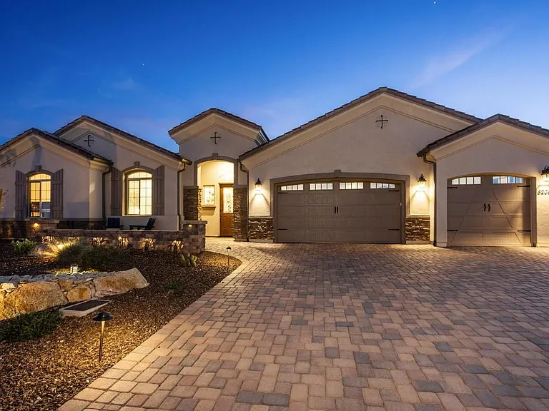 5206 Silver Bell Dr — Photo 1