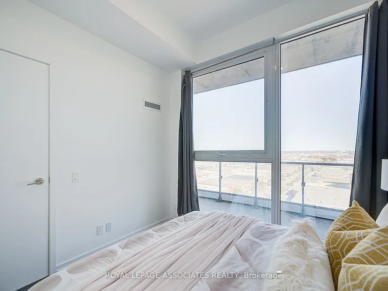 1000 Portage Pkwy #1712 — Photo 11