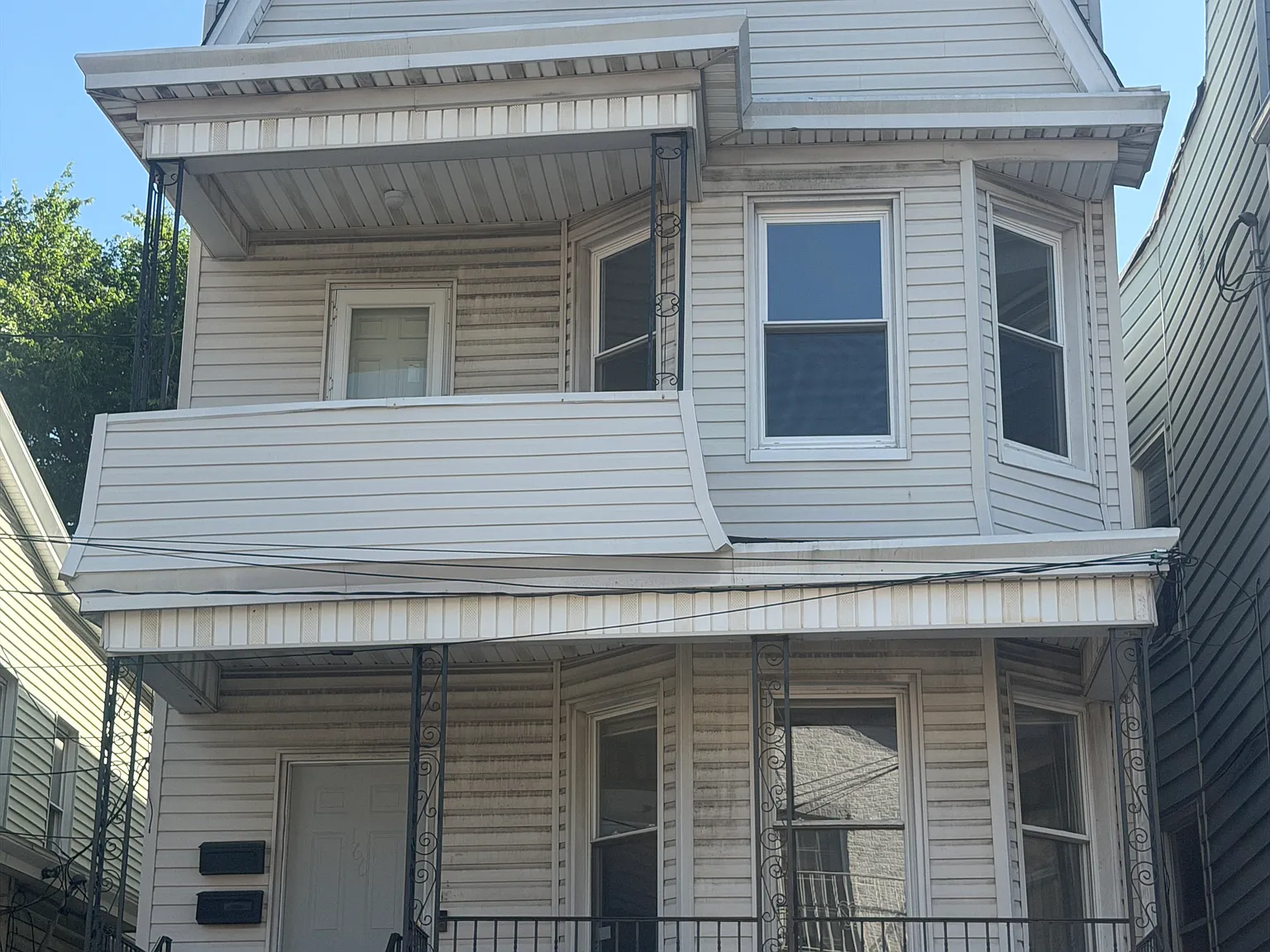 3 bed, $2,600 — Photo 1