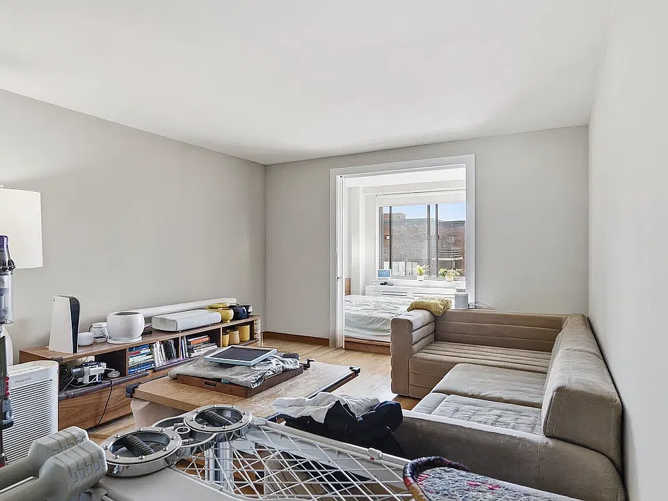 792 Columbus Ave #7F