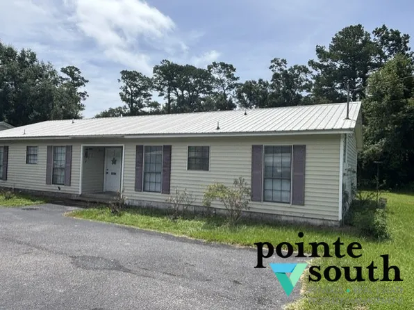 6392 Schoel Ln, Gulf Shores, AL 36542