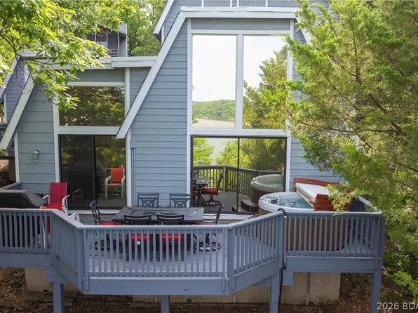 400 Hopetown Dr, Osage Beach, MO 65065