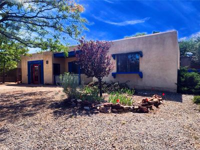 3320 Camino Prado Vis, Santa Fe, NM, 87507