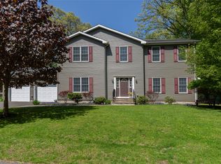 5 Beechnut St, Hillsdale, NJ 07642