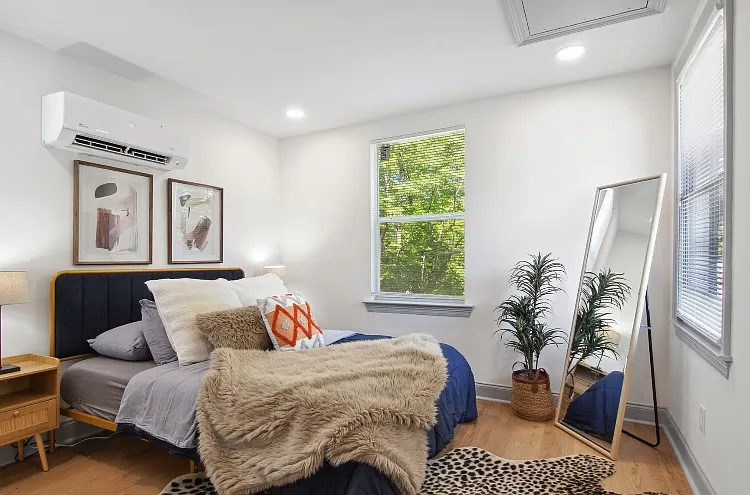 823 Delachaise St #825 — Photo 7