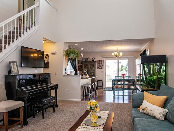 2nd image of 3536 White Oak Ct