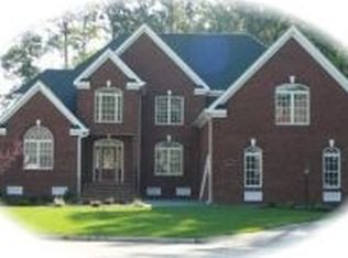 107 Pickett Pl, Yorktown, VA 23693