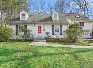 90 Douglas Rd, New Canaan, CT 06840