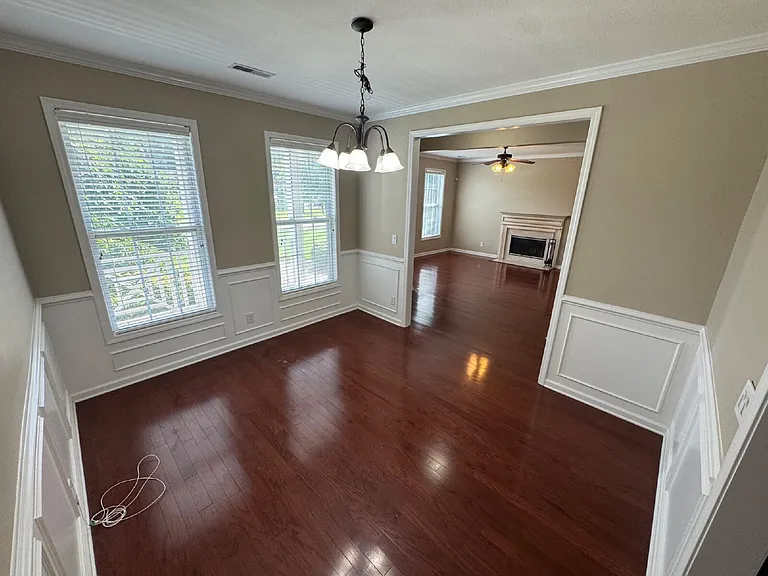 186 Whitman Aly — Photo 10