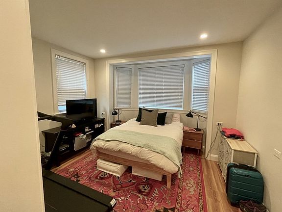 2nd image of 760A Tremont St #8A