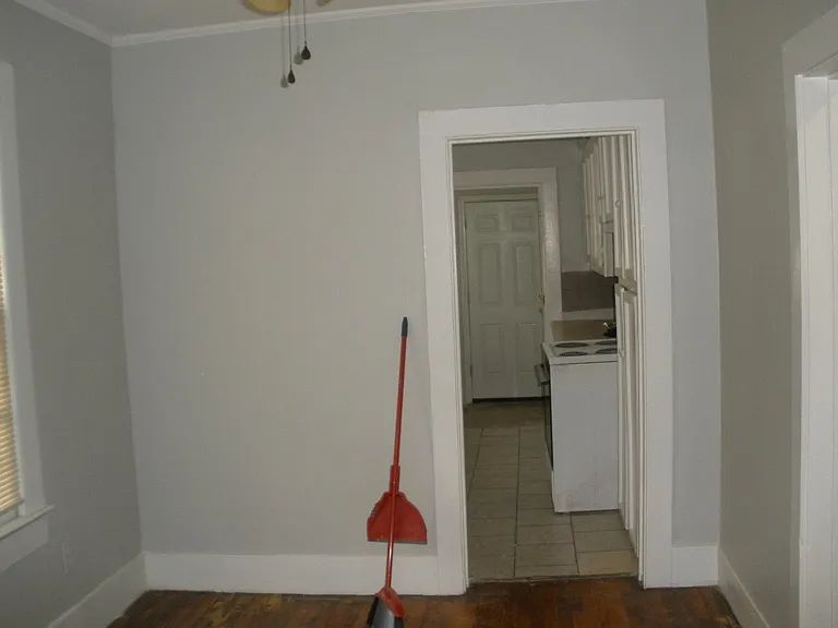 867 East Blvd — Photo 11