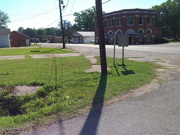 4th image of 132 Raphiel St