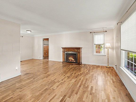 5th image of 2406 Windemere Ave