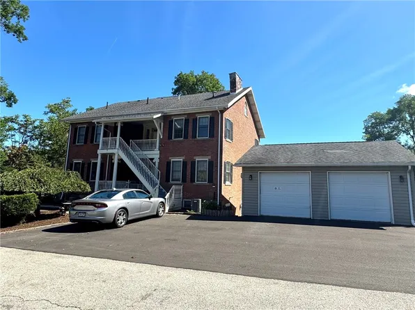 1319 Riverside Dr APT 400, Beaver, PA 15009