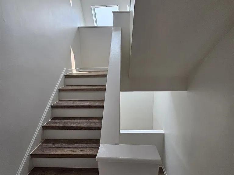 11 S Adams Ave #8 — Photo 38