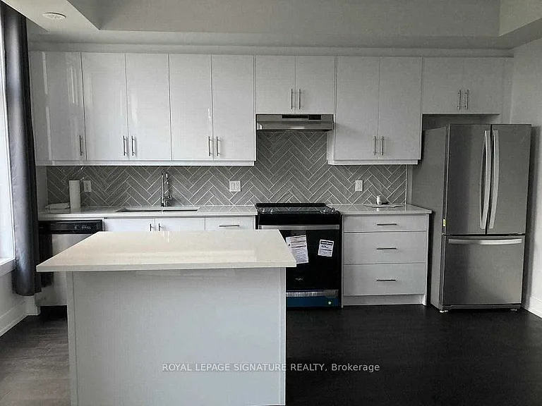 9570 Islington Ave #222 — Photo 4