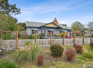 830 Wawona Avenue SW, Ocean Shores, WA 98569
