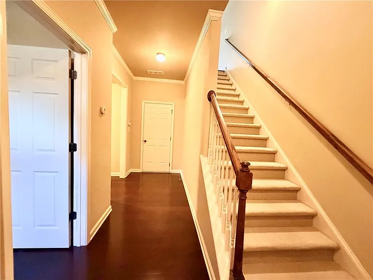 734 Grove Manor Park — Photo 7