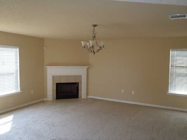 1st image of 3309 Village Green Ct