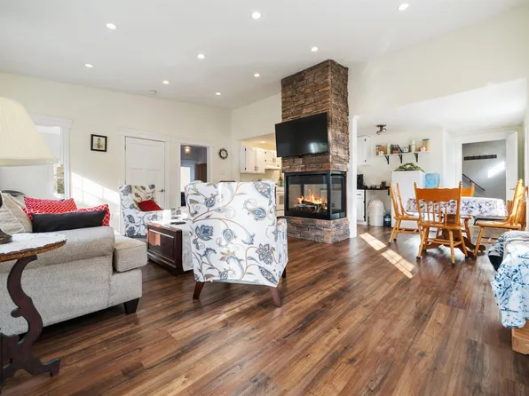 208 Pleasant St, Truro, NS B2N 3S8