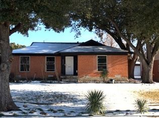 9926 Chireno St, Dallas, TX 75220