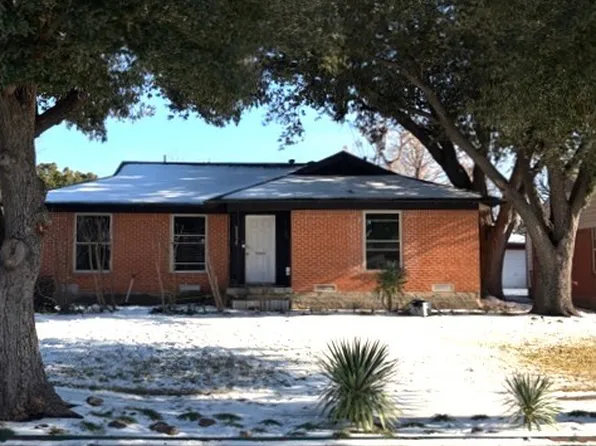 9926 Chireno St, Dallas, TX 75220