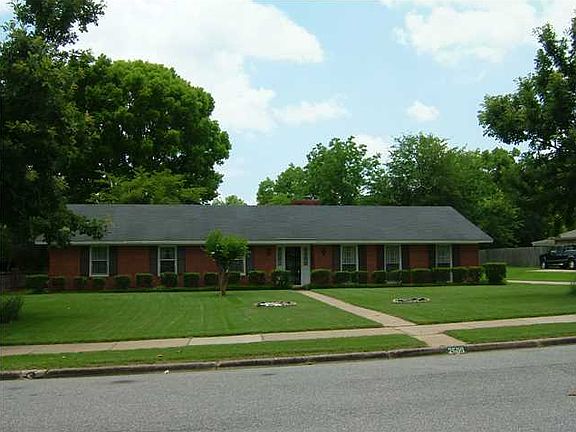 4th image of 2500 Leonidas Dr