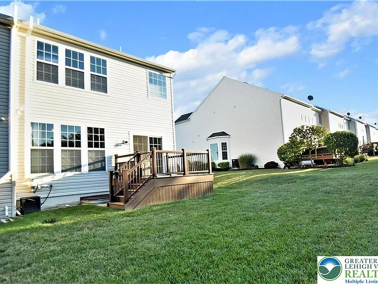 1859 Hemming Way S — Photo 40