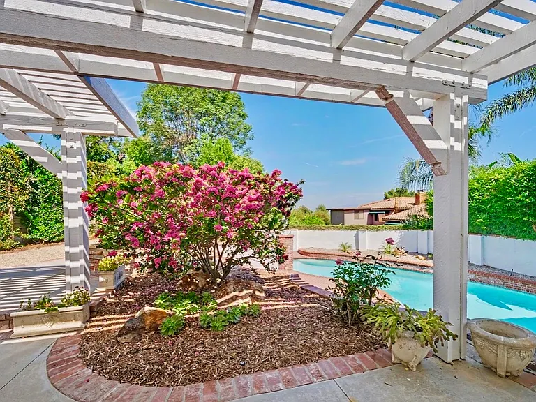 22525 Flamingo St — Photo 24