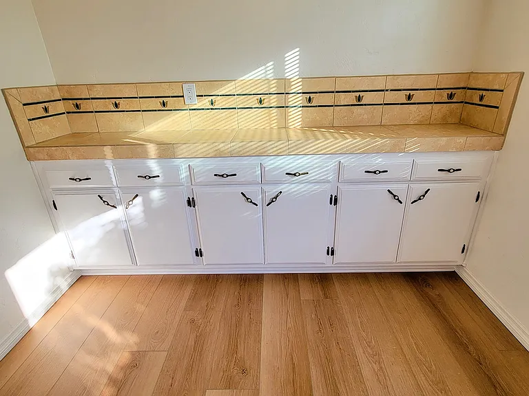 211 Cypress St #4 — Photo 15