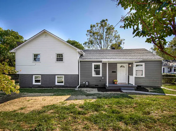 1038 Carson St, Radford, VA 24141
