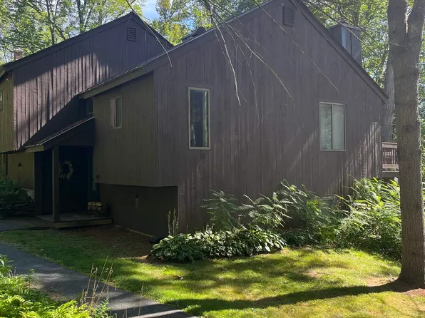 445 Old Quechee Road #10A, Hartford, VT 05059