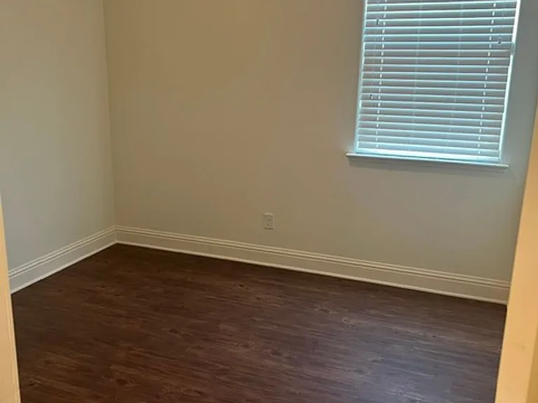 947 Timothy Ave — Photo 10