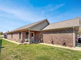 6 Tumbler Dr, Murray, KY 42071