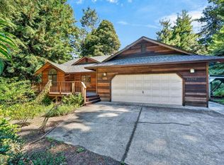 32268 Forest Ln, Fort Bragg, CA 95437